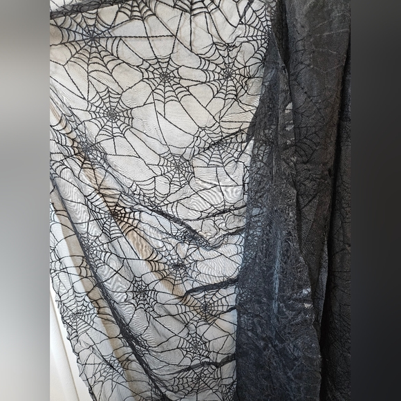 Spiderweb & Bat Fabric 🕸🦇 - Picture 6 of 9